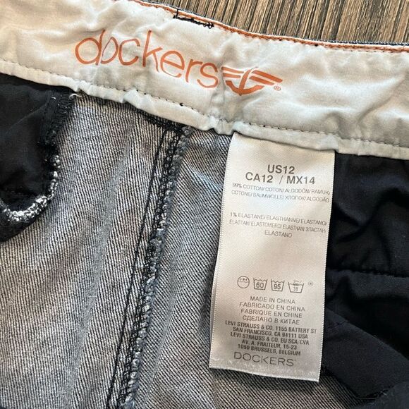 Dockers Black Bermuda Denim Shorts Size 12 - Picture 4 of 7